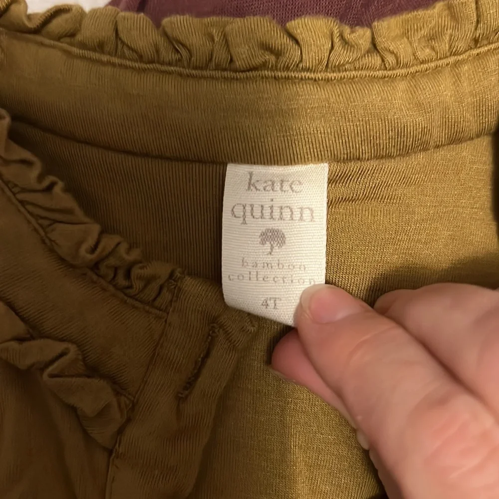 All 6 items included. Kate Quinn bundle - Picture 3 of 16